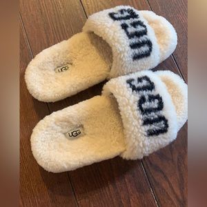 UGG cozette cozetta curly graphic slippers size 6